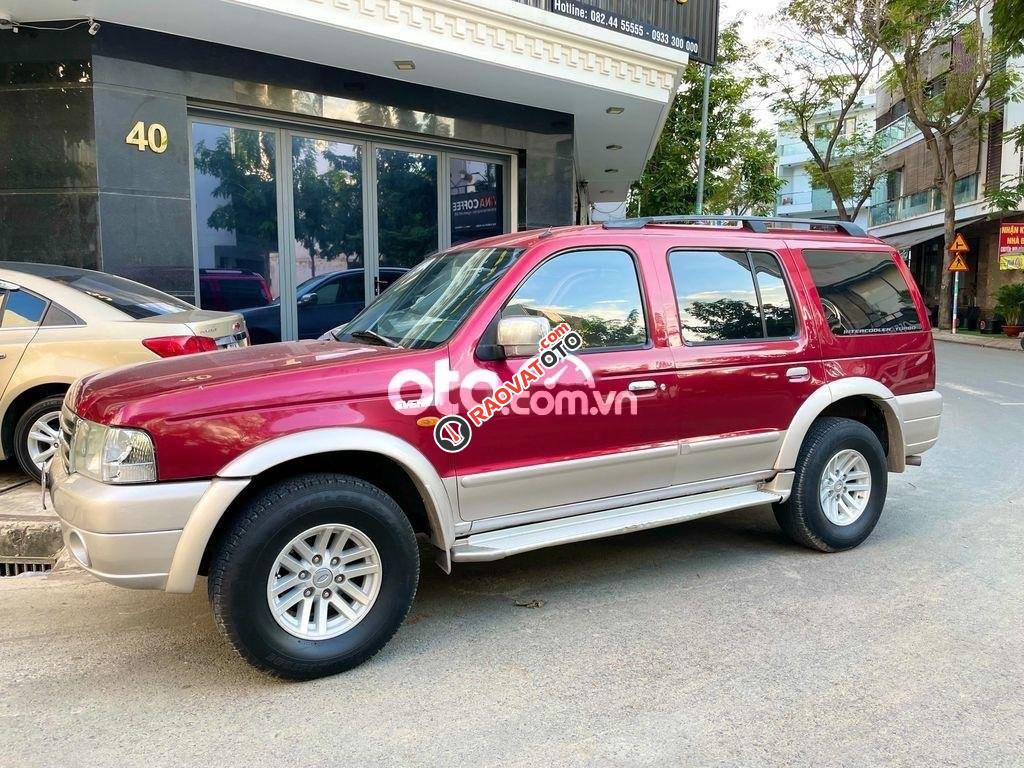 Cần bán gấp Ford Everest MT năm 2005, màu đỏ giá cạnh tranh-11