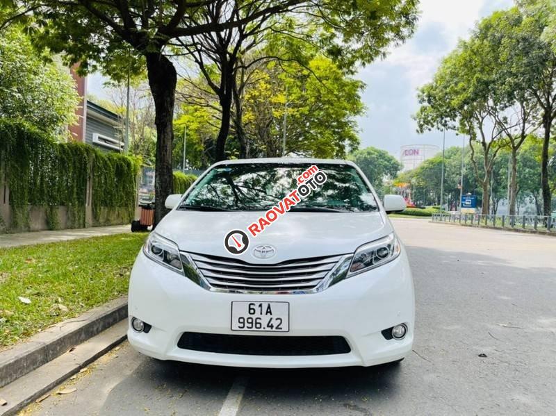 Bán ô tô Toyota Sienna Limited sản xuất 2012, màu trắng-3