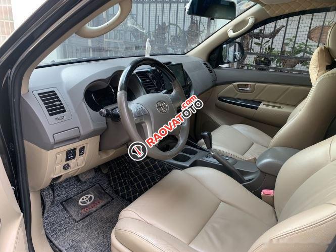Cần bán Toyota Fortuner 2.7V năm sản xuất 2014, màu đen, 498 triệu-4