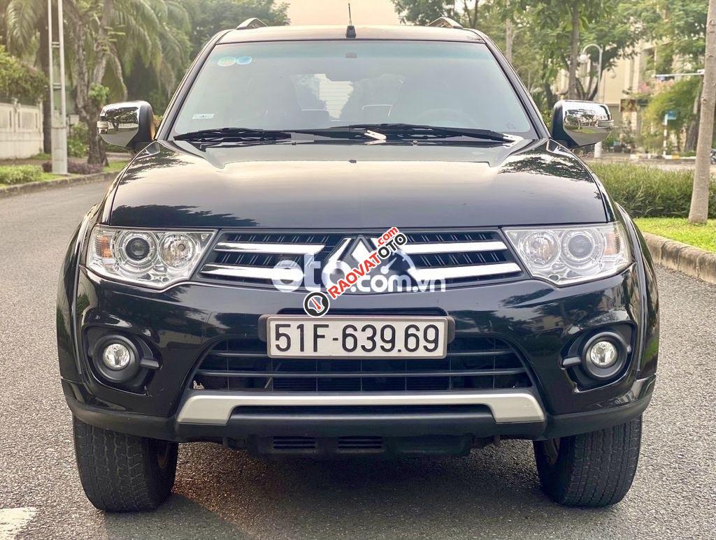 Cần bán gấp Mitsubishi Pajero Sport 4x2 AT năm 2016, màu đen-0