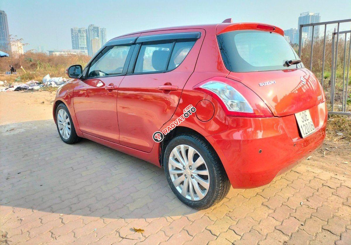 Cần bán Suzuki Swift 1.4AT sản xuất năm 2015, màu đỏ-3