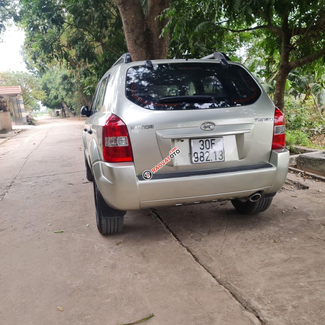 Bán xe Hyundai Tucson AT sản xuất 2011, xe nhập khẩu, bản full-3