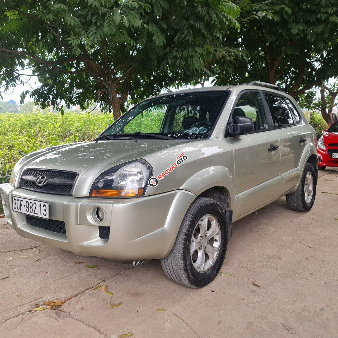 Bán xe Hyundai Tucson AT sản xuất 2011, xe nhập khẩu, bản full-1