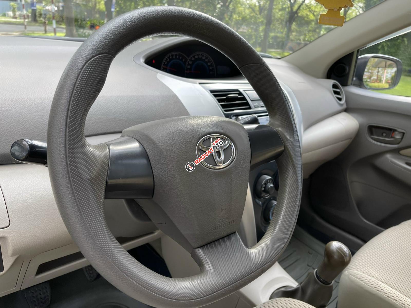 Cần bán xe Toyota Vios 1.5E năm sản xuất 2010-5