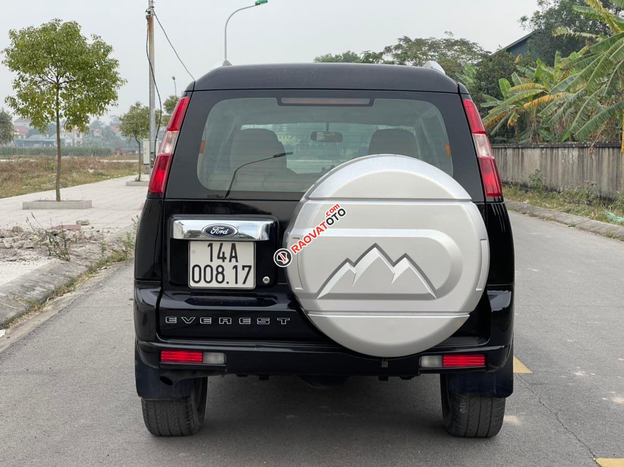 Bán Ford Everest AT năm sản xuất 2011, màu đen-2