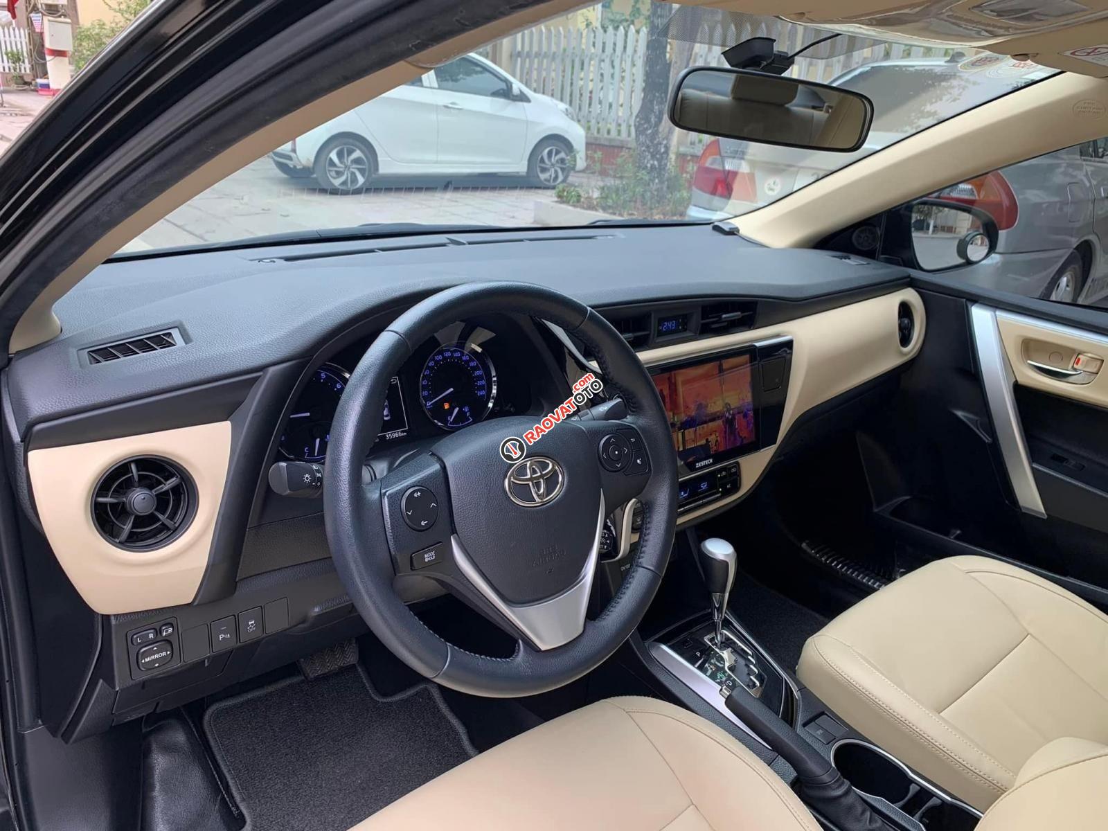 Xe Toyota Corolla Altis 1.8G AT năm sản xuất 2019, màu đen-4