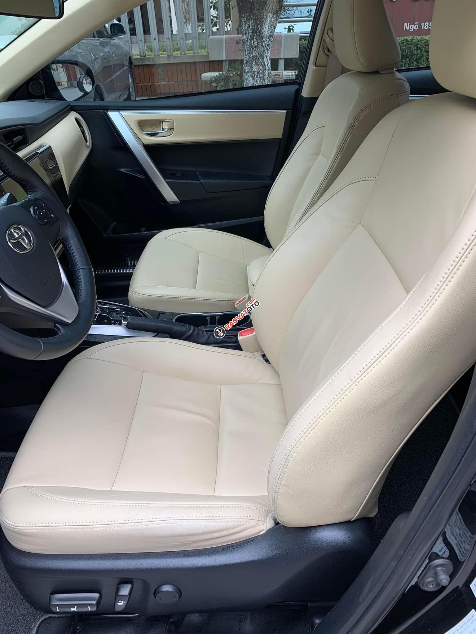 Xe Toyota Corolla Altis 1.8G AT năm sản xuất 2019, màu đen-3