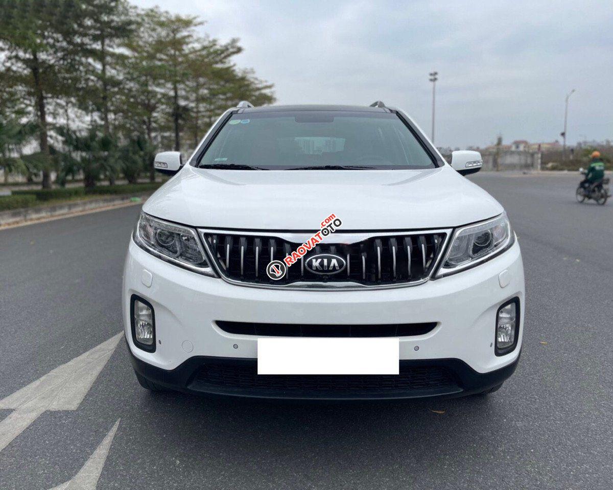 Cần bán xe Kia Sorento DATH sản xuất 2017, màu trắng, giá chỉ 748 triệu-5