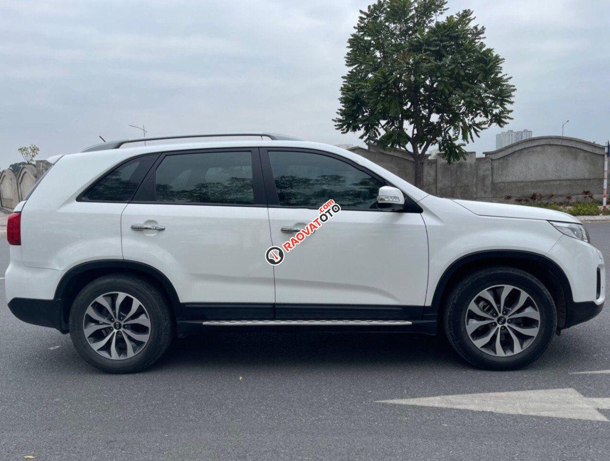 Cần bán xe Kia Sorento DATH sản xuất 2017, màu trắng, giá chỉ 748 triệu-3
