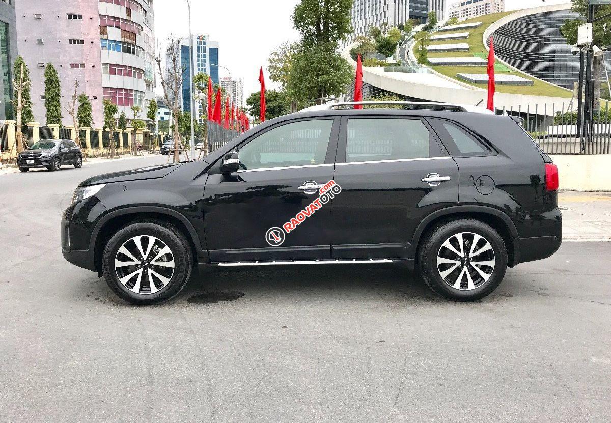 Bán Kia Sorento DATH năm 2016, màu đen chính chủ-3