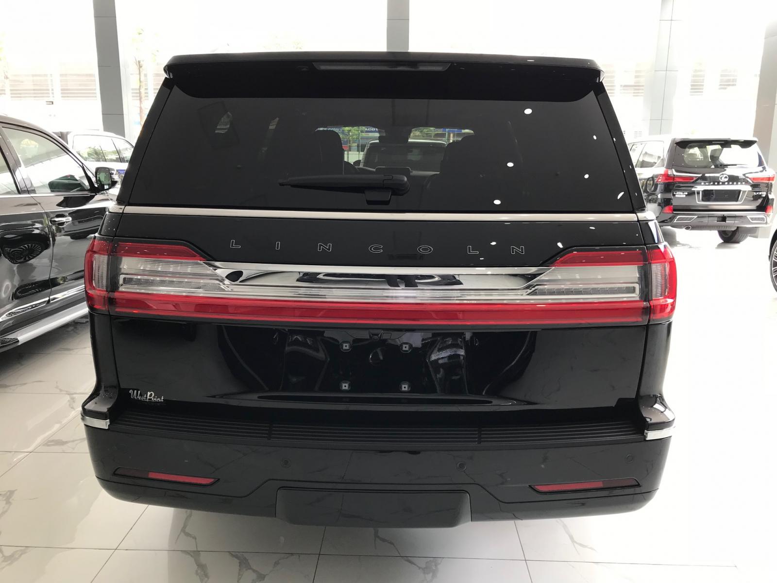 Bán ô tô Lincoln Navigator đời 2022, màu đen, nhập khẩu chính hãng-4