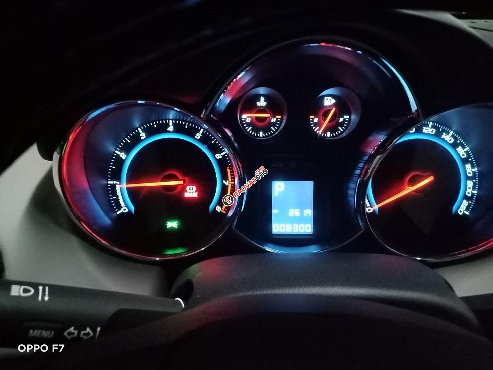 Bán xe Chevrolet Cruze LTZ 2015 trắng, odo 8300km, như mới, 390 triệu-1
