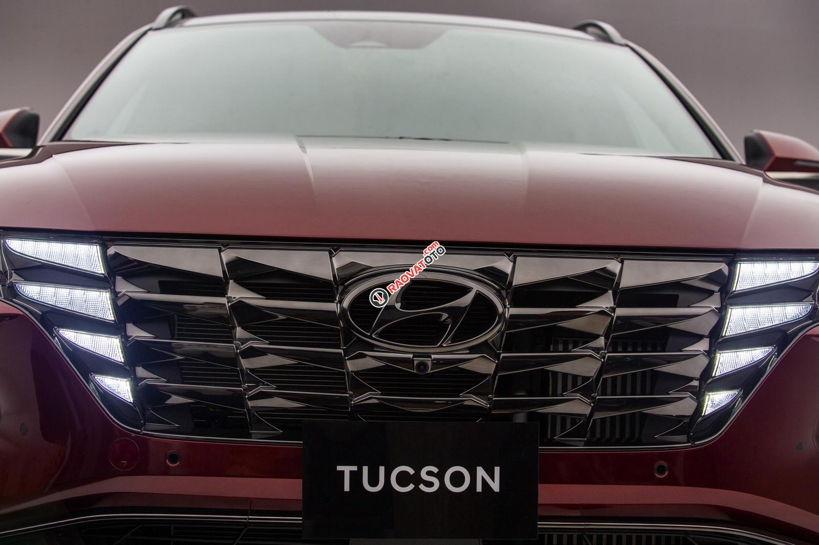 Bán Hyundai Tucson AT 2021, màu đỏ - Giảm 30tr trừ thẳng vào giá, hỗ trợ 50% thuế trước bạ, sẵn xe giao ngay-1