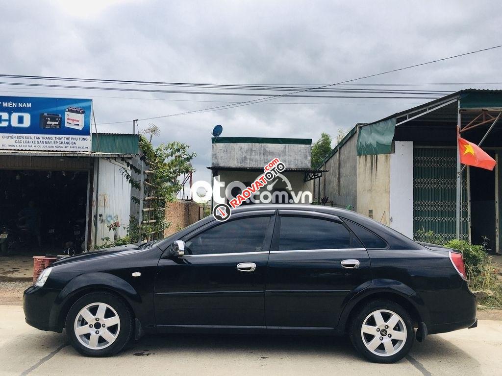 Bán Daewoo Lacetti Max năm 2004, màu đen, xe nhập số sàn-4