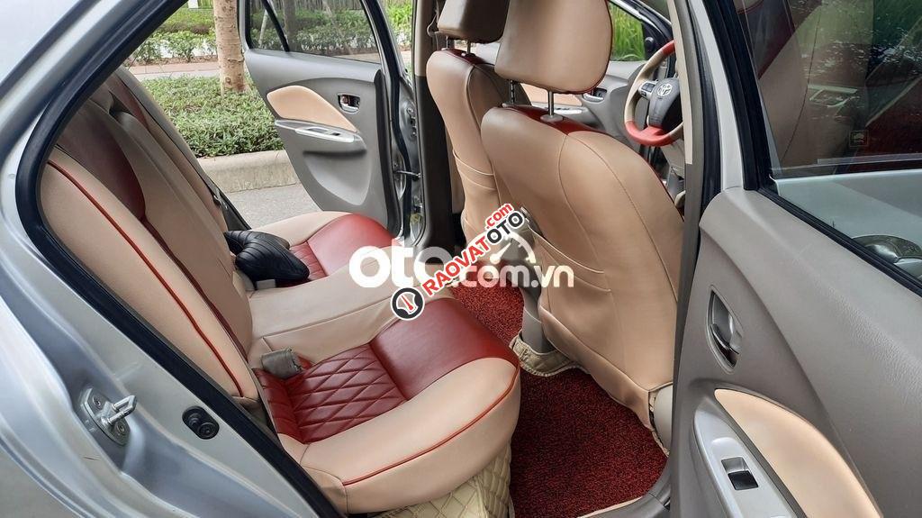 Cần bán Toyota Vios G năm sản xuất 2011, màu bạc, 325 triệu-0