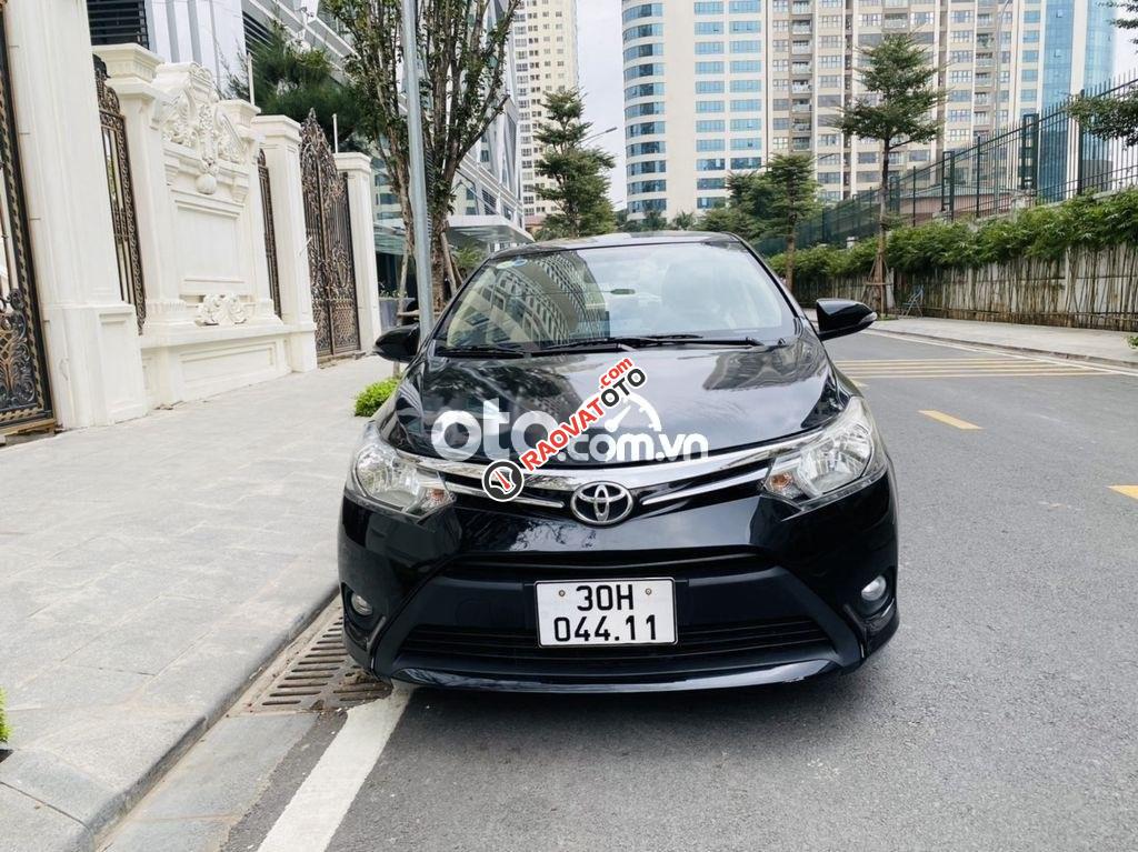 Bán Toyota Vios E năm sản xuất 2015, màu đen số sàn, giá chỉ 295 triệu-0