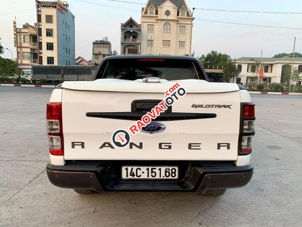 Bán ô tô Ford Ranger Wildtrak 3.2 năm sản xuất 2015, màu trắng đẹp như mới-1