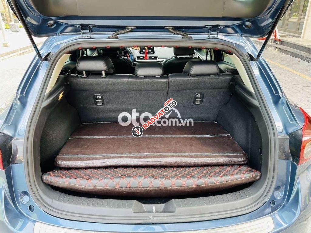 Cần bán lại xe Mazda 3 1.5  Facelift năm sản xuất 2017, màu xanh lam-2