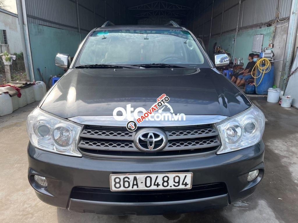 Bán Toyota Fortuner G sản xuất năm 2009, màu xám, giá chỉ 410 triệu-4