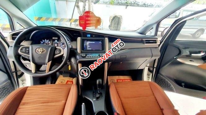 Cần bán lại xe Toyota Innova G sản xuất 2016, màu trắng-1