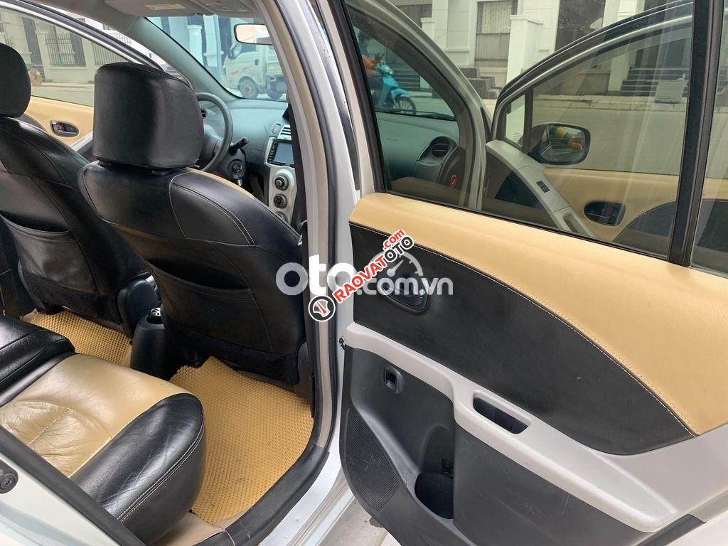 Bán ô tô Toyota Yaris AT năm 2009, màu bạc, nhập khẩu nguyên chiếc chính chủ-4