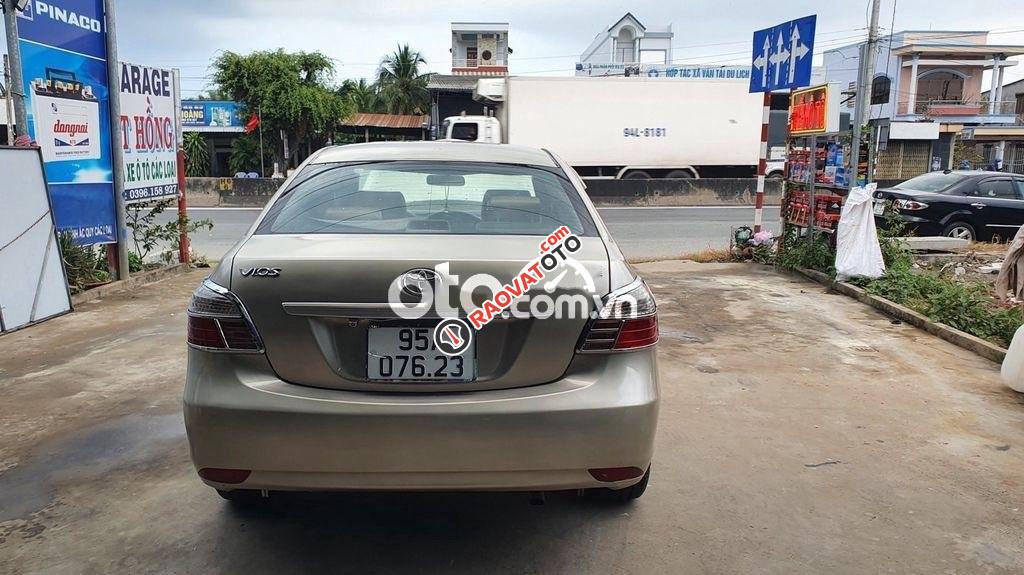 Cần bán gấp Toyota Vios Limo năm 2010 chính chủ, giá tốt-9