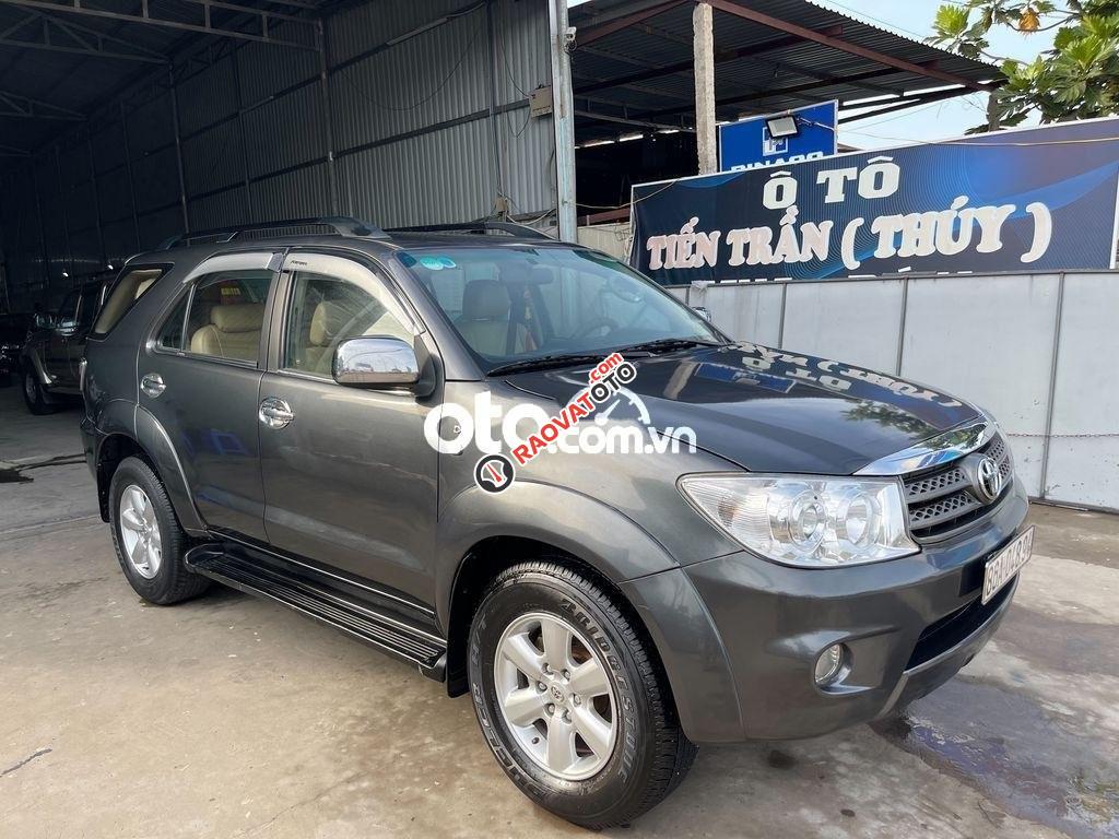 Bán Toyota Fortuner G sản xuất năm 2009, màu xám, giá chỉ 410 triệu-10