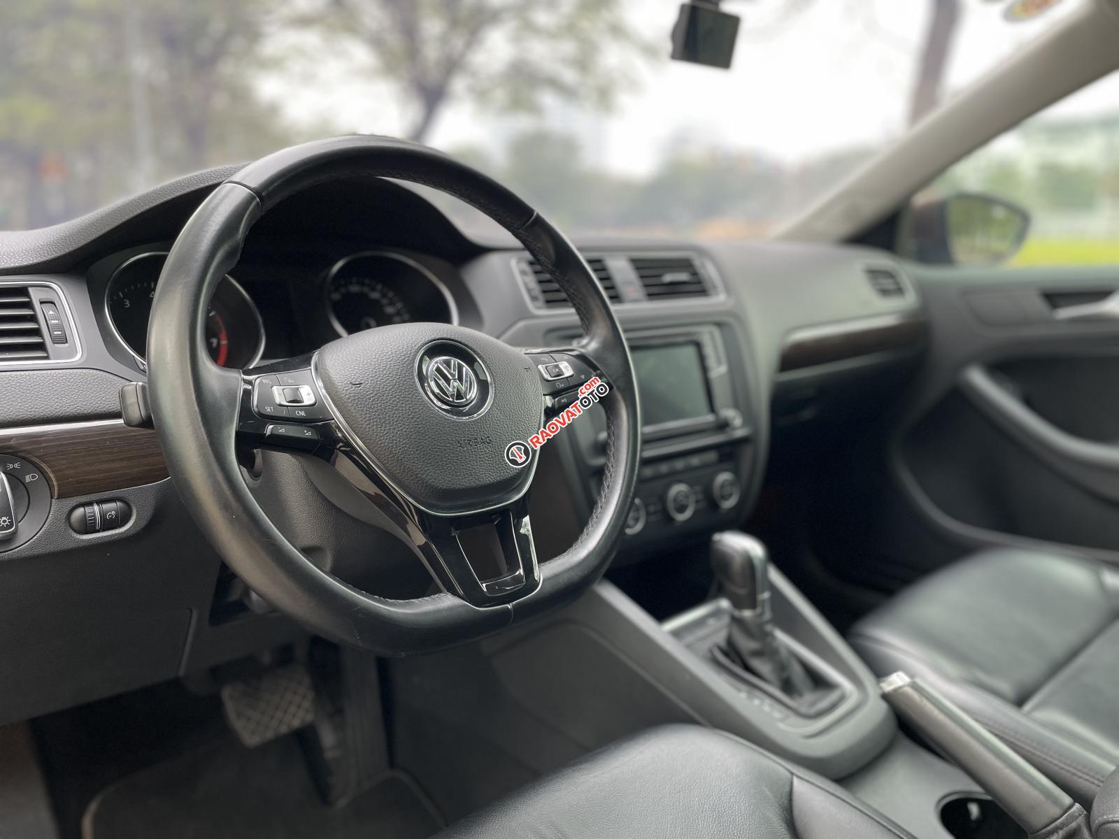 Cần bán Volkswagen Jetta 1.4 I4 TSI nhập khẩu Đức, đk 2018 - hỗ trợ trả góp lên đến 70%-2