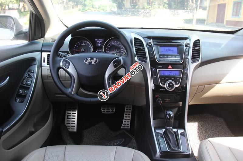 Bán Hyundai i30 AT năm sản xuất 2013, màu bạc, nhập khẩu, 398 triệu-7