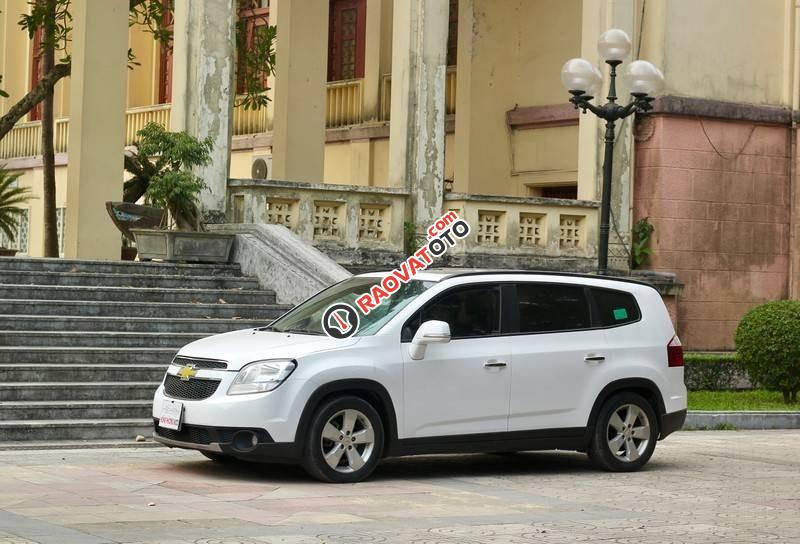 Cần bán lại xe Chevrolet Orlando LTZ năm sản xuất 2017, màu trắng, 445tr-18