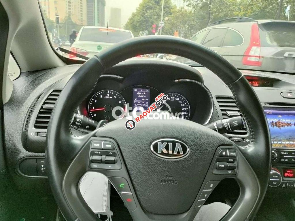 Cần bán xe Kia K3 AT sản xuất 2015-3