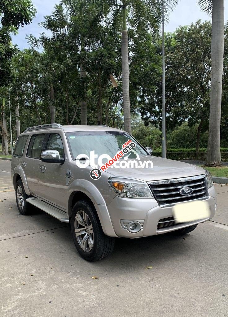 Cần bán gấp Ford Everest MT sản xuất 2012-1