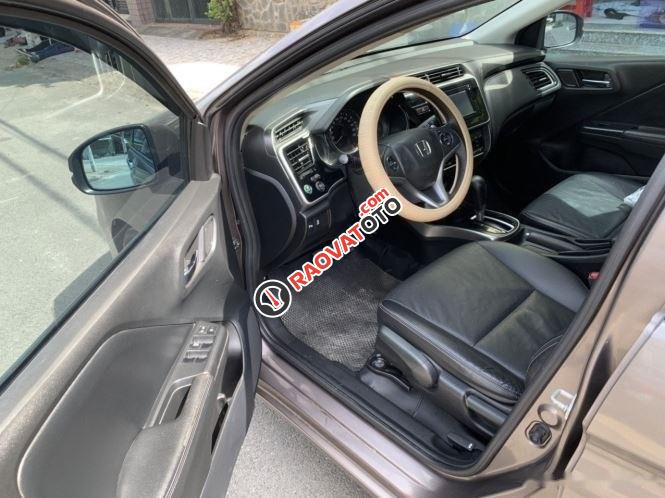 Bán Honda City 1.5 Top sản xuất năm 2017, màu xám còn mới-2