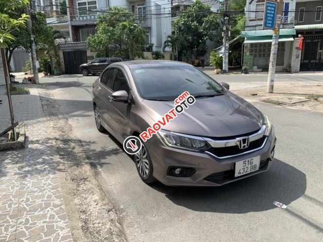 Bán Honda City 1.5 Top sản xuất năm 2017, màu xám còn mới-6