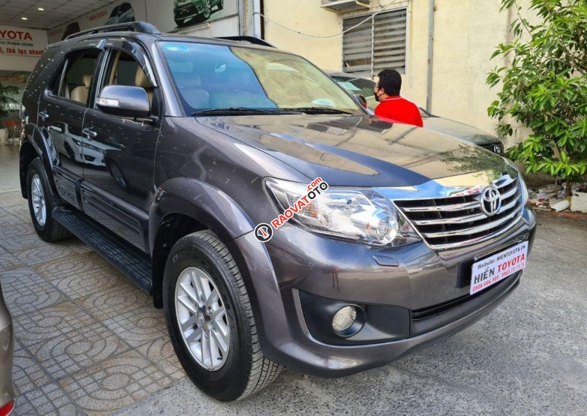 Xe Toyota Fortuner 2.7V 4x2 AT năm 2013, màu xám-7