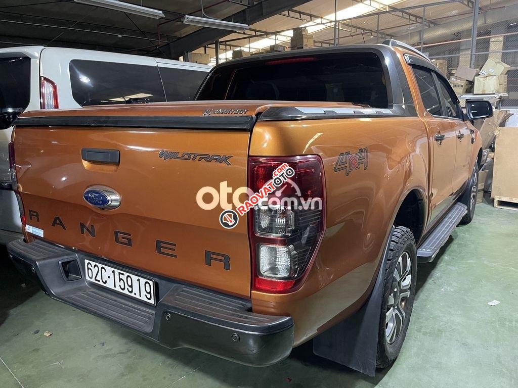 Cần bán xe Ford Ranger Wildtrak 3.2 năm 2016, màu nâu-2