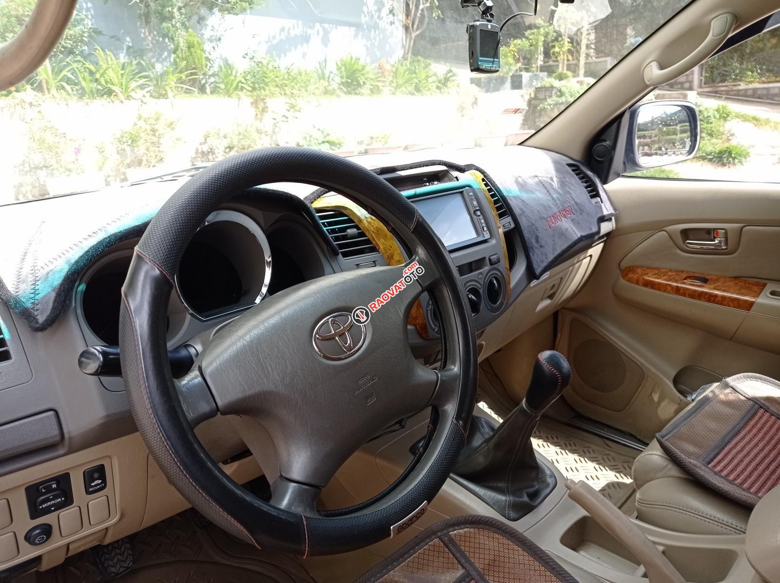 Cần bán lại xe Toyota Fortuner G sản xuất năm 2009-3