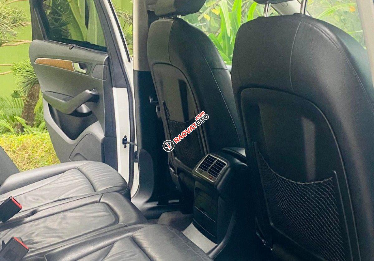 Cần bán gấp Audi Q5 2.0T sản xuất năm 2010, màu trắng, nhập khẩu nguyên chiếc, giá 659tr-5