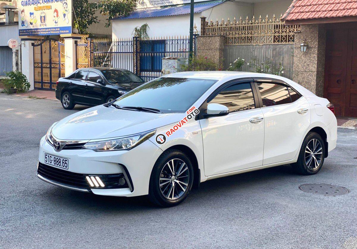 Cần bán Toyota Corolla Altis 1.8G đời 2019, màu trắng, 680tr-0