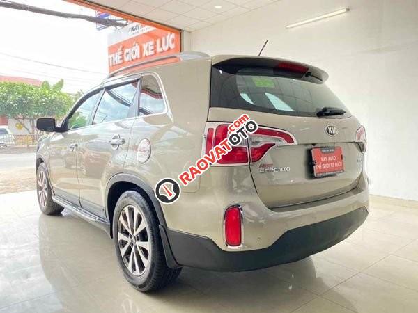 Xe Kia Sorento CRDi sản xuất năm 2015, màu vàng số tự động-2