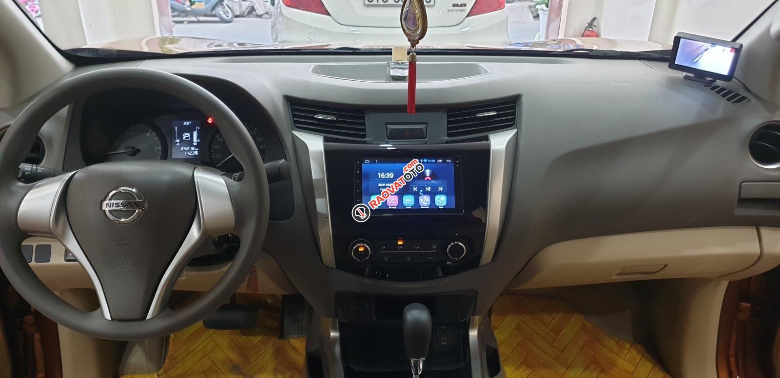 Bán Nissan Navara EL Premium R nhập khẩu dầu 2.5 số tự động, đk T3/2018 màu cam, đẹp mới 95%-0