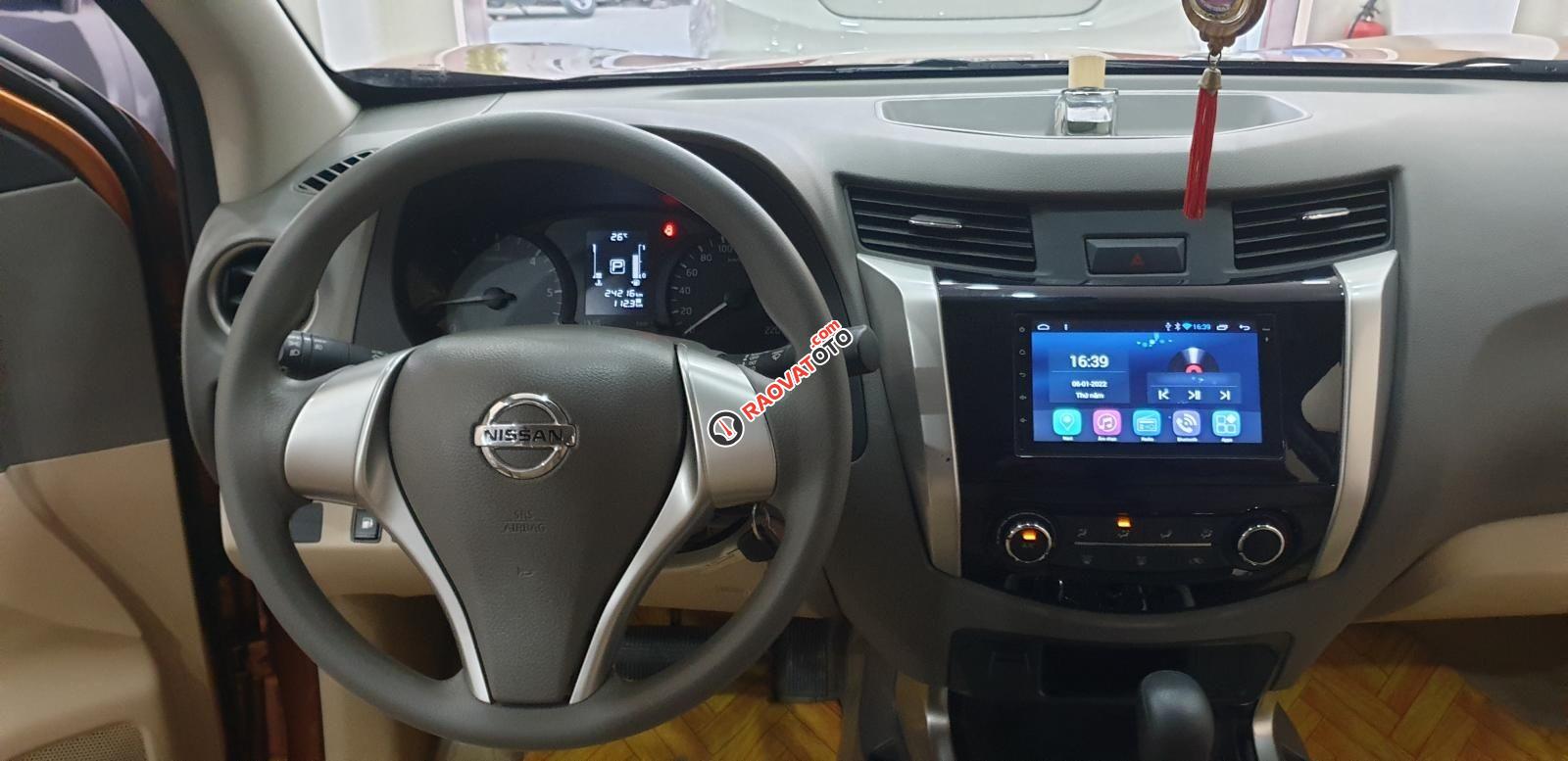 Bán Nissan Navara EL Premium R nhập khẩu dầu 2.5 số tự động, đk T3/2018 màu cam, đẹp mới 95%-9