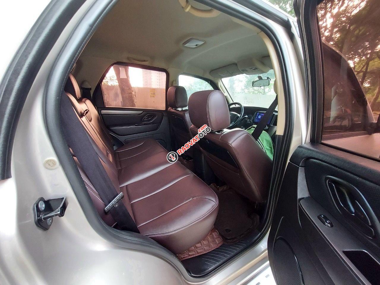 Bán Ford Escape 2.3XLS 2013 xe đẹp, chất, màu bạc + tặng 1 năm chăm sóc xe miễn phí-3