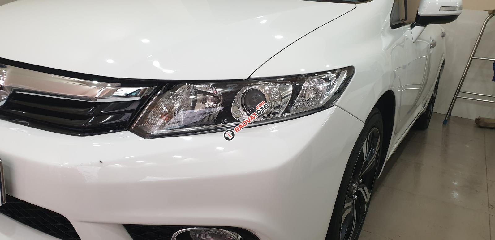 Bán Honda Civic máy 2.0 số tự động đời T12/2014 màu trắng tuyệt đẹp mới 80%-7