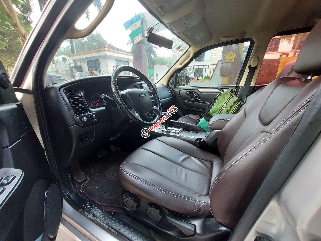 Bán Ford Escape 2.3XLS 2013 xe đẹp, chất, màu bạc + tặng 1 năm chăm sóc xe miễn phí-4