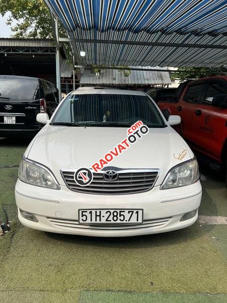 Bán Toyota Camry 3.0V sản xuất năm 2004, màu trắng giá cạnh tranh-0