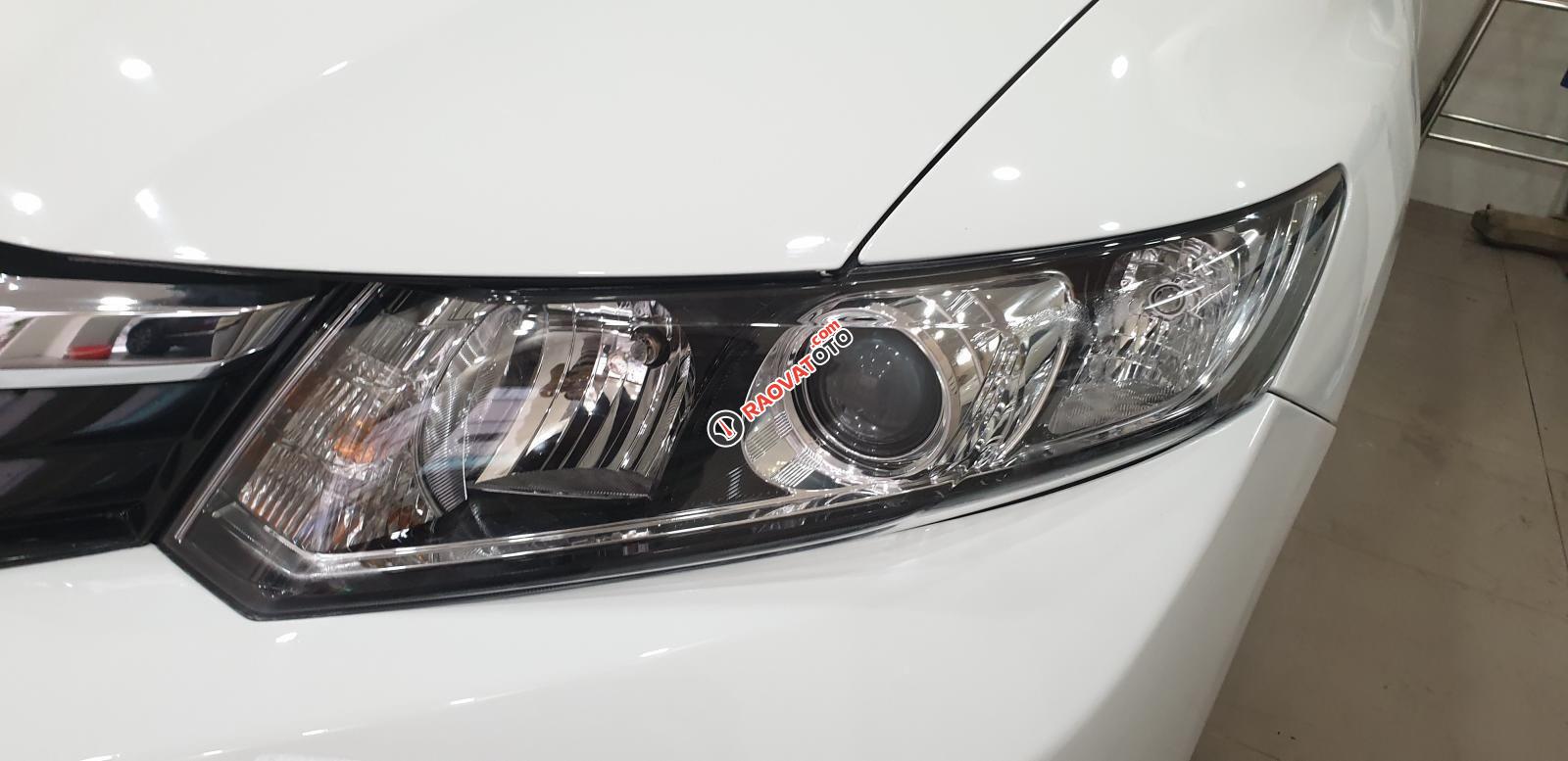 Bán Honda Civic máy 2.0 số tự động đời T12/2014 màu trắng tuyệt đẹp mới 80%-11