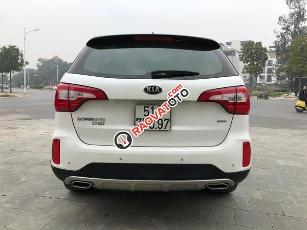 Cần bán xe Kia Sorento CRDi năm 2020, màu trắng còn mới, giá tốt-0