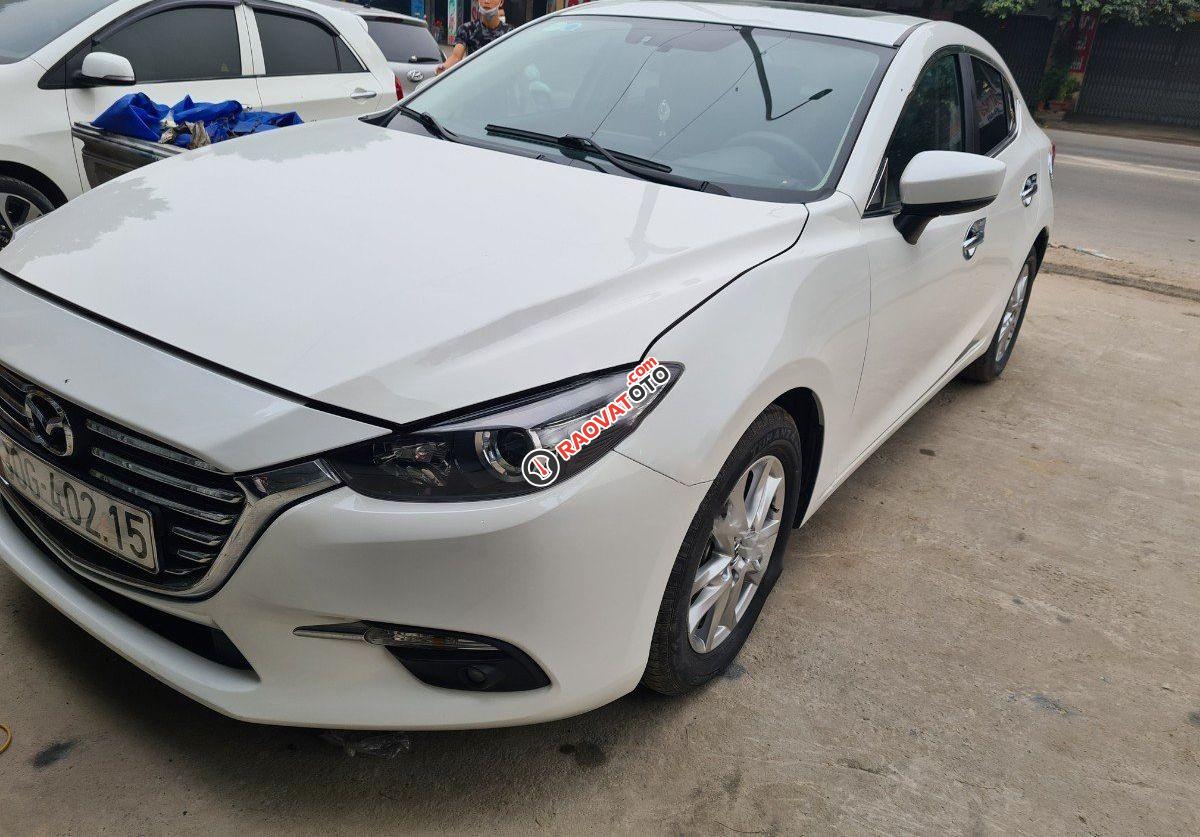 Bán xe Mazda 3 1.6 AT năm 2020, màu trắng, 595 triệu-7