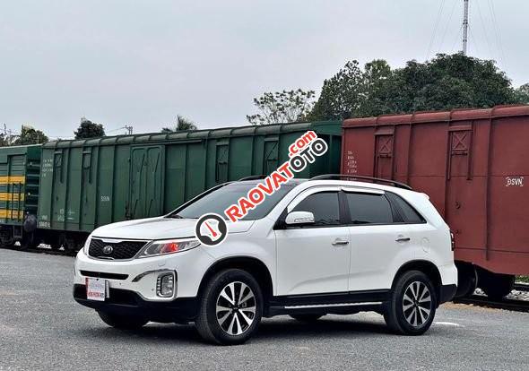 Bán ô tô Kia Sorento CRDi năm sản xuất 2016, màu trắng, giá 700tr-2